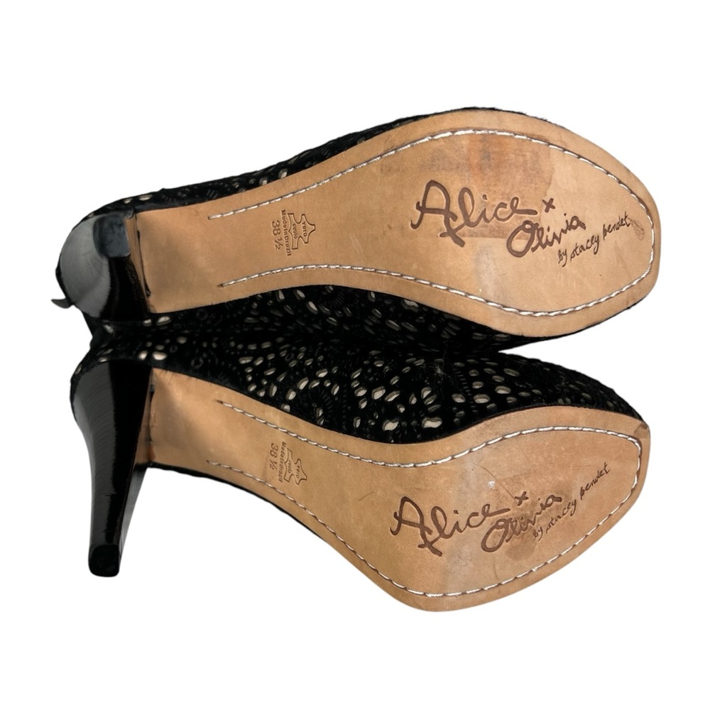 Alice + Olivia “Paige” Laser-cut Calf Hair Black Bootie Heel 38 1/2 - Picture 6 of 7